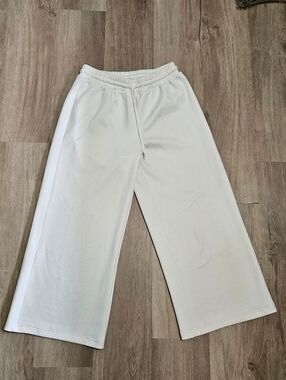 Yogalicious Cream Scuba Lanston Wide Leg Pant - Large